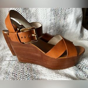 Michael Kors wood wedge. Size 7.5
